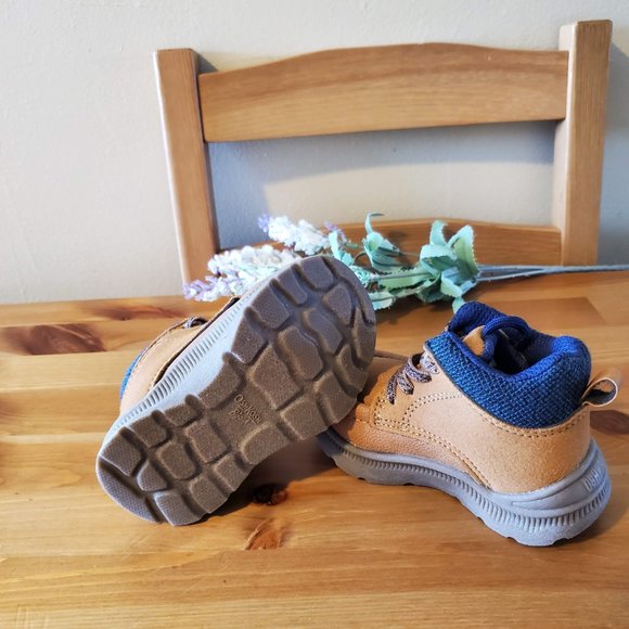 OshKosh - Toddler Hiker Boots  Size 4 Brown - Picture 7 of 10